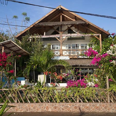 Serenity Luxurious Beachfront Villa & Spa With Private Infinity Pool, 8 Guests Gili Air Kültér fotó
