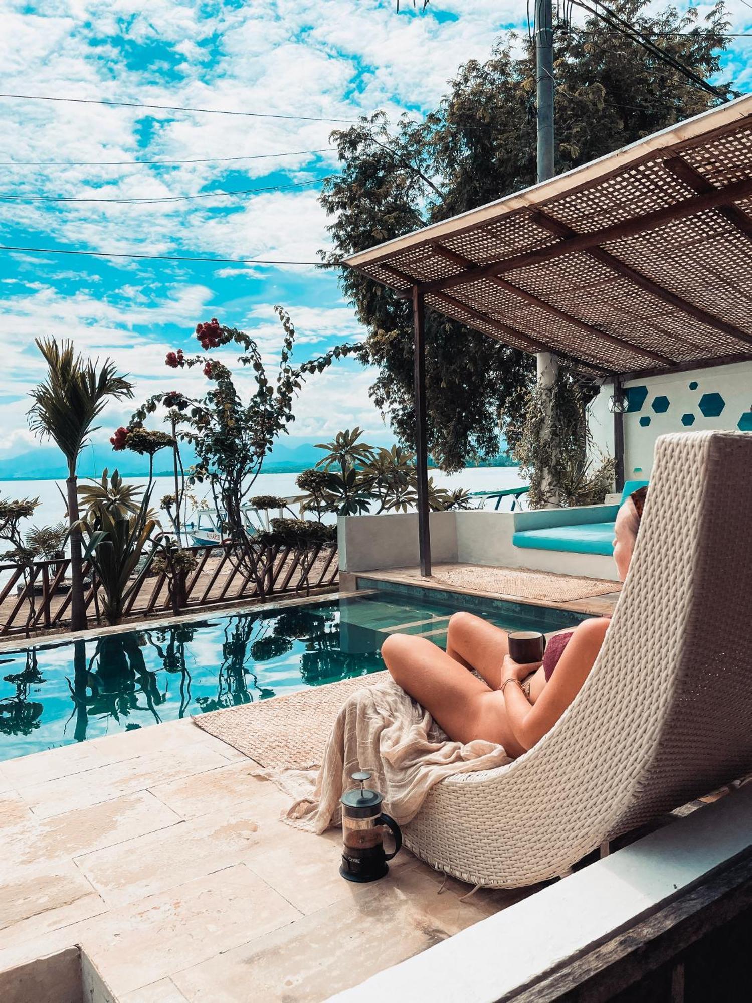Serenity Luxurious Beachfront Villa & Spa With Private Infinity Pool, 8 Guests Gili Air Kültér fotó